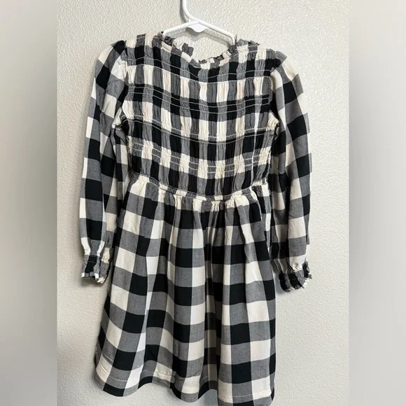 Hanna Andersson smocked black and white girl dress - Picture 3 of 6